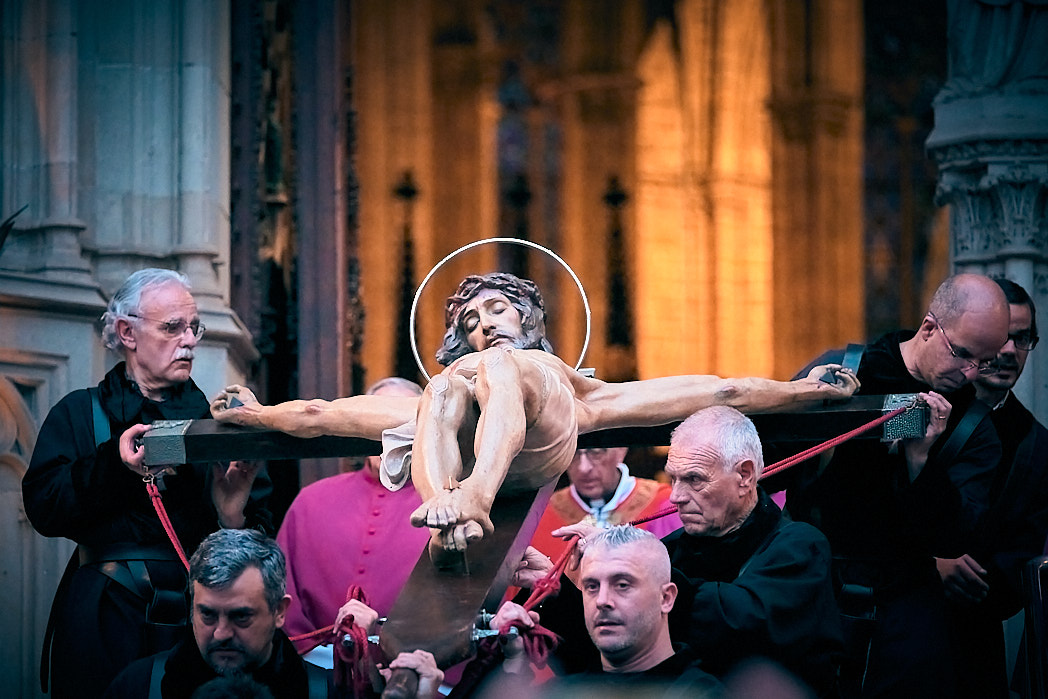Via Crucis on Good Friday at Barcelona Cathedral